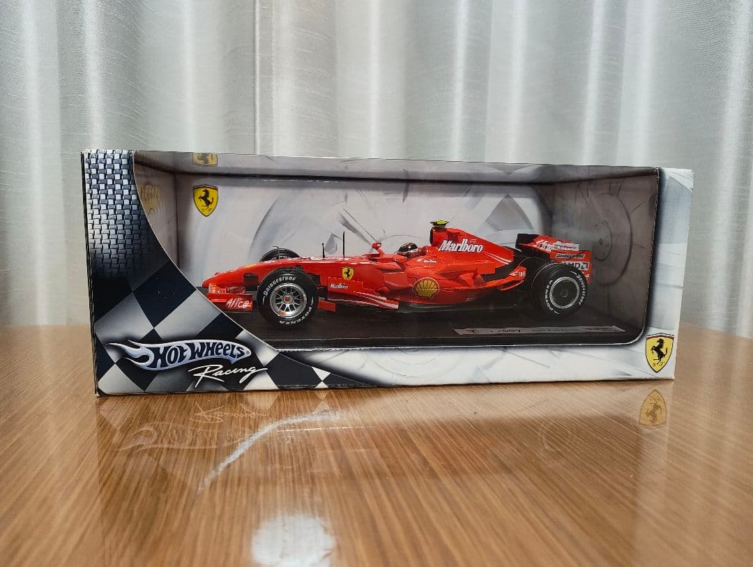 ミニカー Hot Wheels F2007 Kimi Raikkonen 1/18