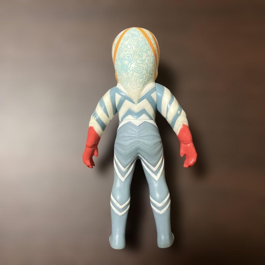 ガッツ星人 ソフビフィギュア 10cm ウルトラ怪獣 - メルカリ