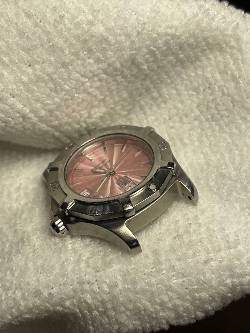 TAGHEUER クォーツじゃない！Diver´s 200m ピンク自動巻 箱付