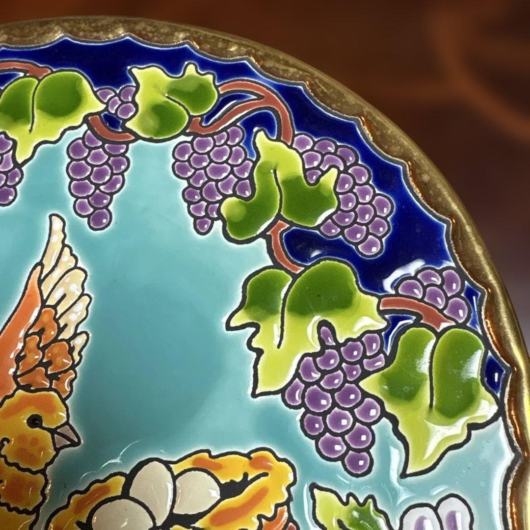 鳥と花のデザイン陶器プレート - メルカリ