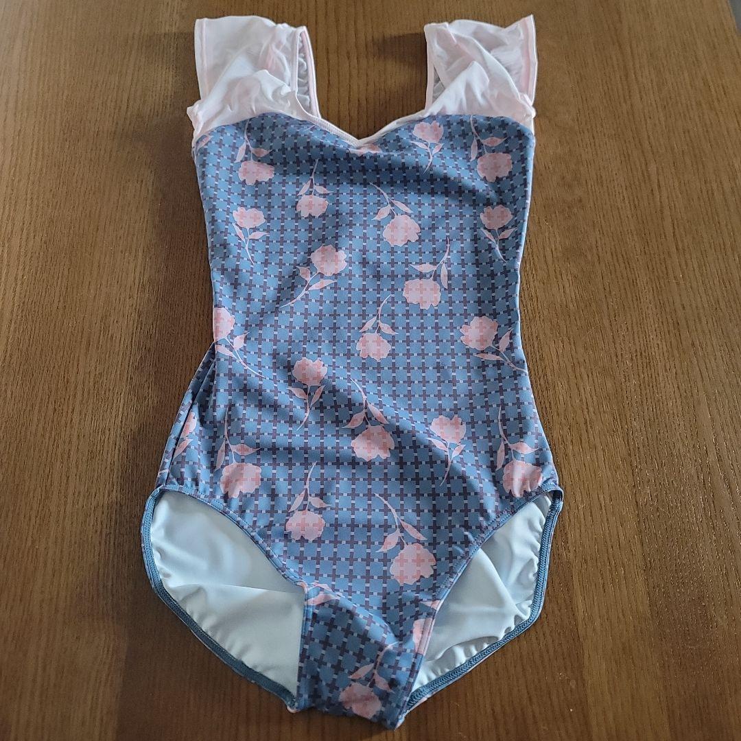 c*x様 新品！スティナ レオタード サイズ L バレエ stina（スティナ）のレオタードのサイズ感は小さめなのか？買ってみた