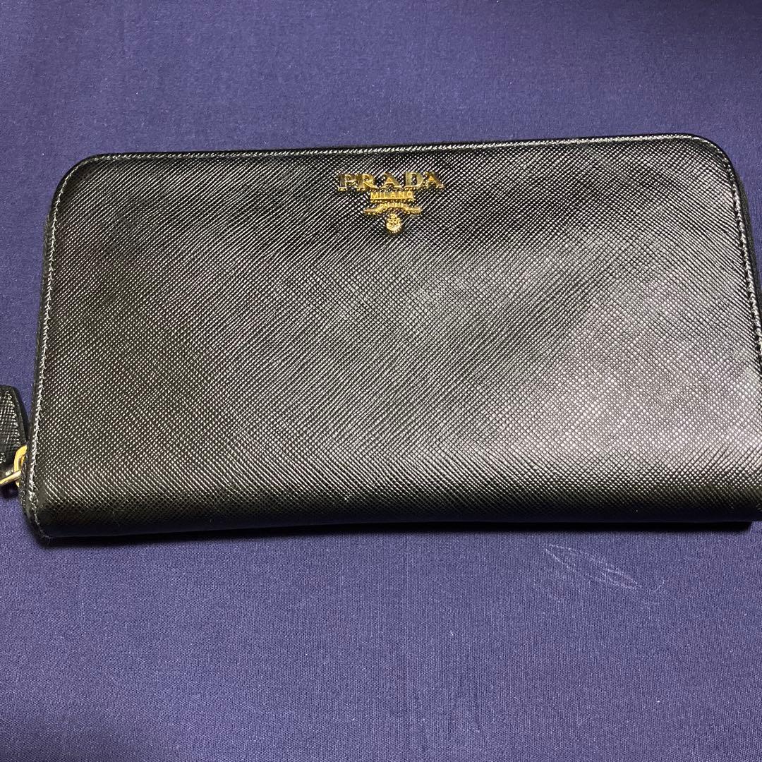 PRADA ブラック レザー 長財布(新品未使用、難あり) S115840428 - 小物