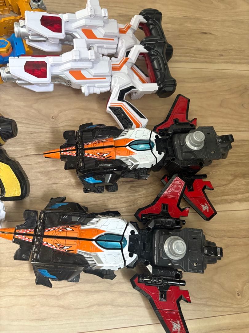 快盗戦隊ルパンレンジャーVS警察戦隊パトレンジャー まとめ売り - メルカリ