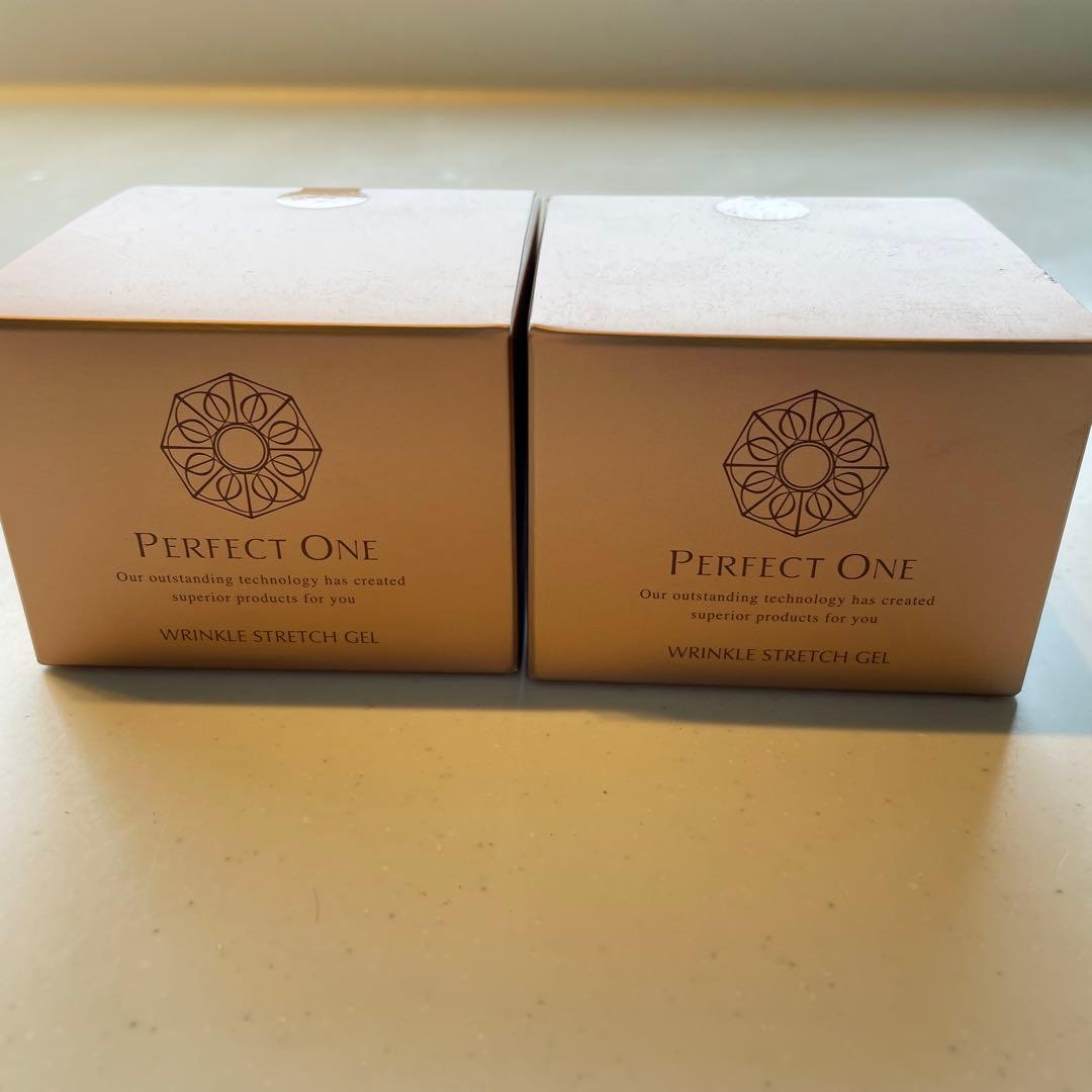 Perfect one 薬用リンクルストレッチジェル　50g CA4601c1.jpg