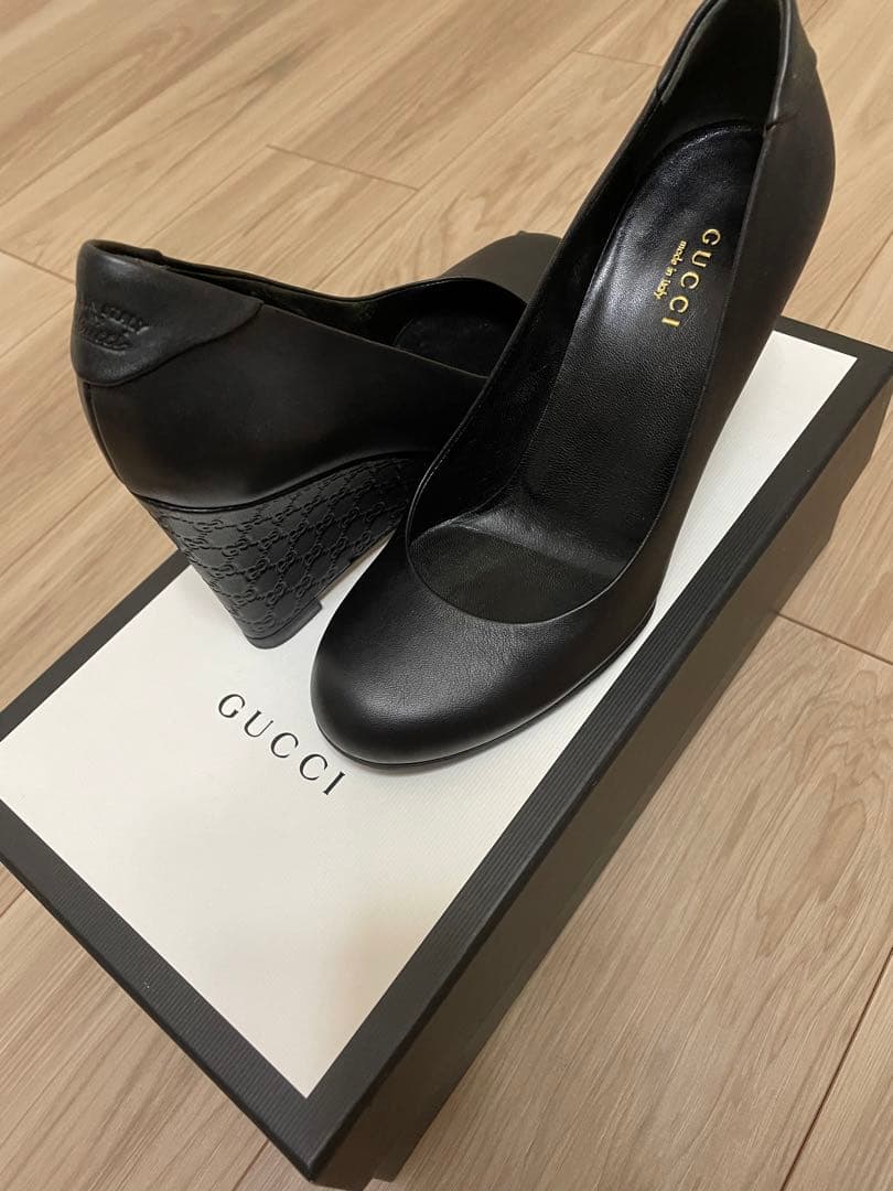 美品　GUCCI グッチ　パンプス　GG柄ウェッジソール　34H GUCCI（ハイヒール/パンプス）のフリマアイテム一覧