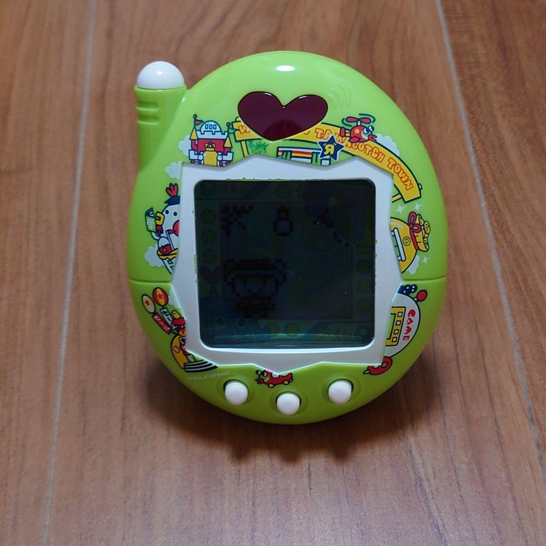 おうちのデカたまごっち トイザらス限定 たまごっちクリスマスれっど