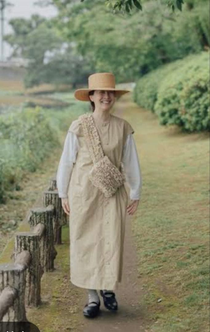 オールドマンズテイラー フリルボディバッグ 美品 - メルカリ