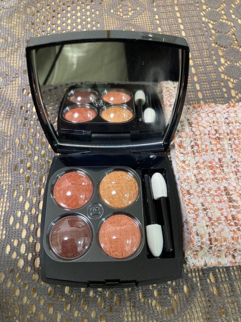 [新品未使用]シャネル　アイシャドウ　ツイードフォーヴ03