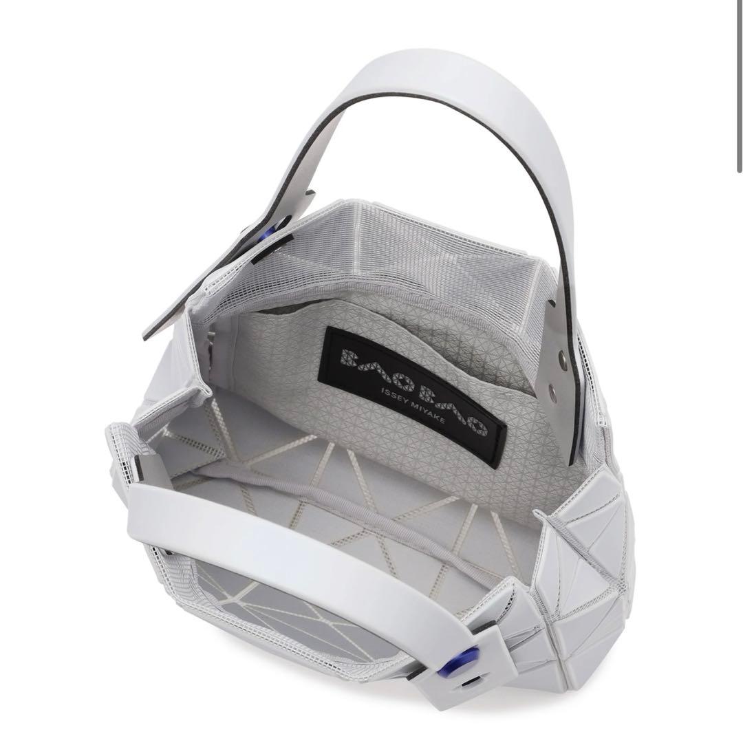 BAO BAO ISSEY MIYAKE CARAT ライトグレー - メルカリ