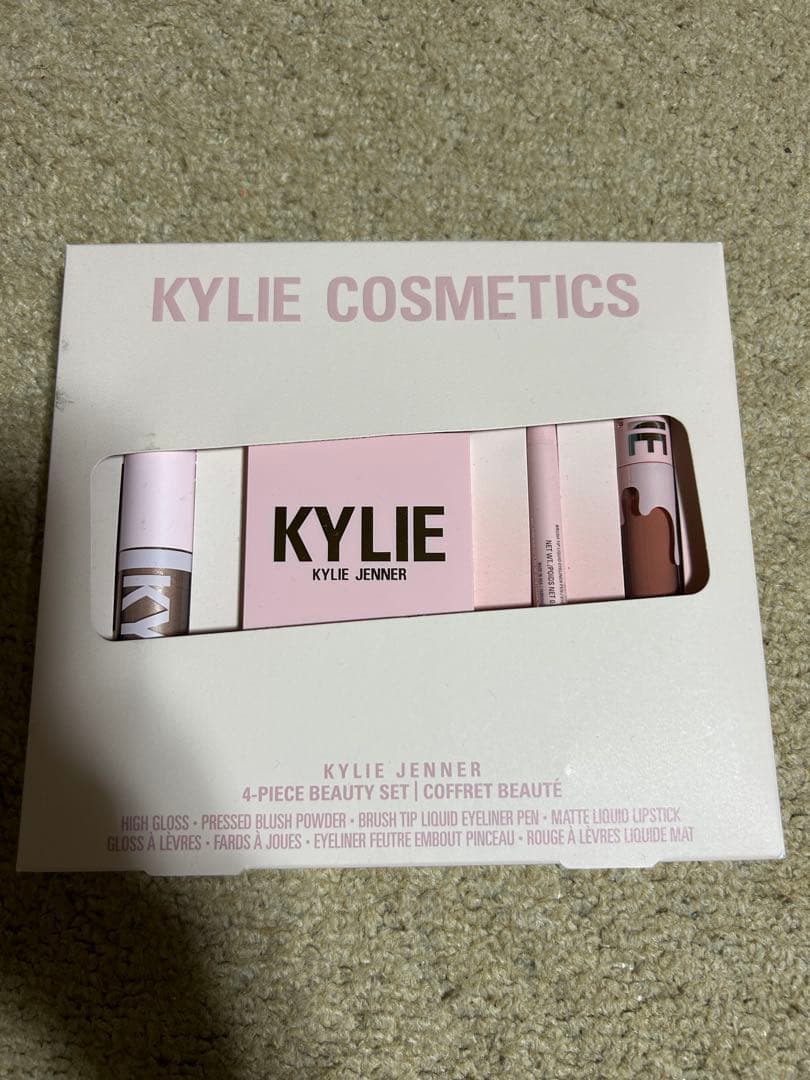 Kylie cosmetics カイリーコスメティックス 4点セット新品
