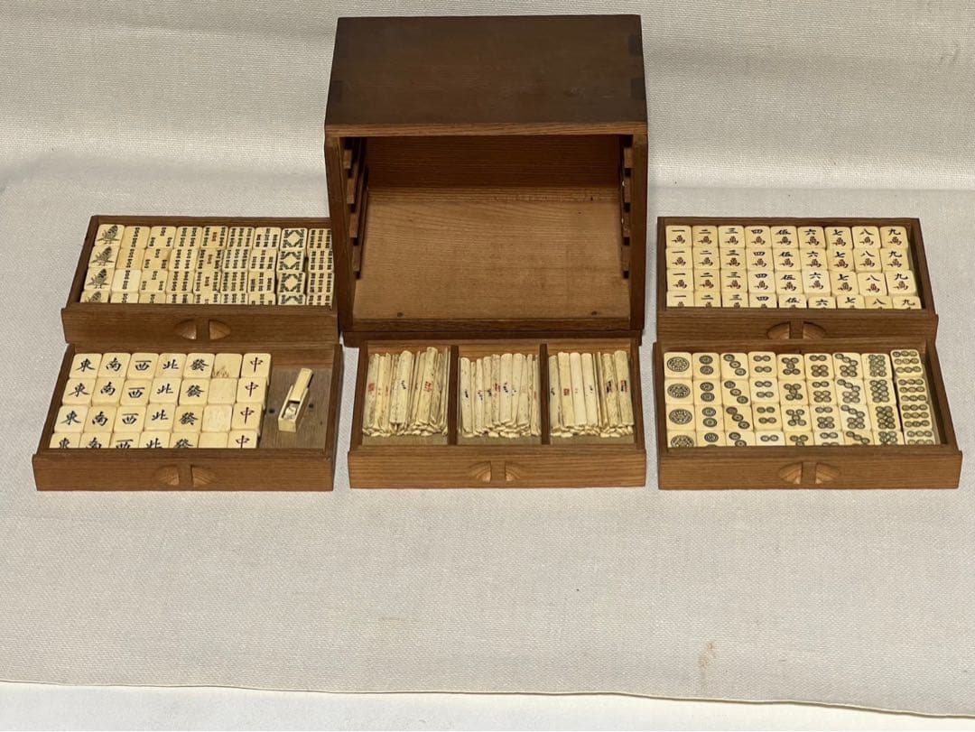 麻雀牌 背竹牌 天然素材 木箱 - メルカリ