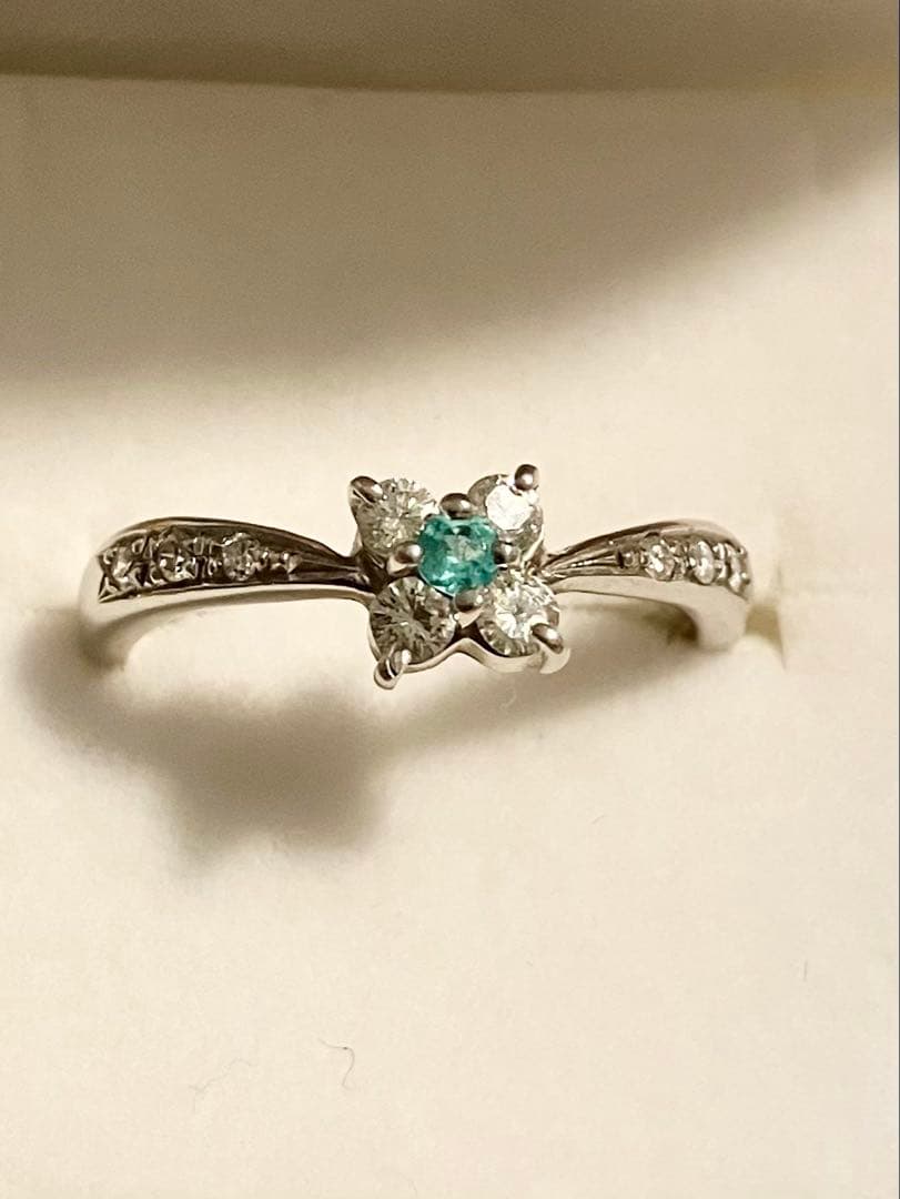 Y*U様 pt900＊パライバトルマリン＆ダイヤのフラワーデザインリングてす