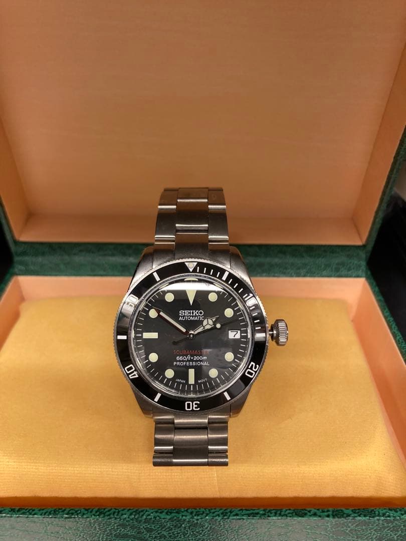 NH35、腕時計，カスタム 、赤サブ‼️