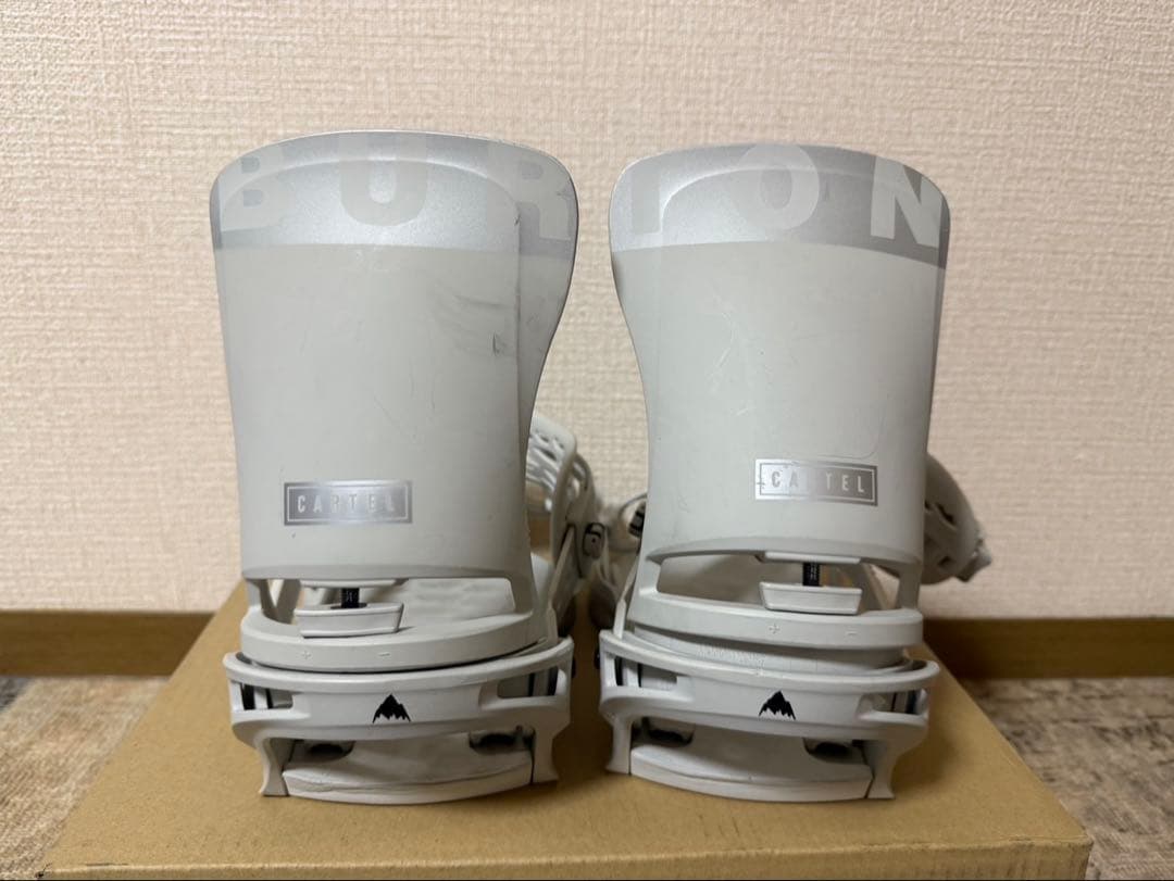 Burton カーテル　22-23 Sサイズ