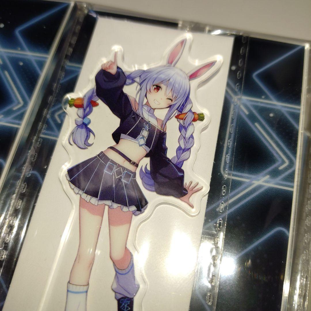 新品未開封 ホロライブ 3期生 5周年記念 アクリルスタンド 兎田ぺこら