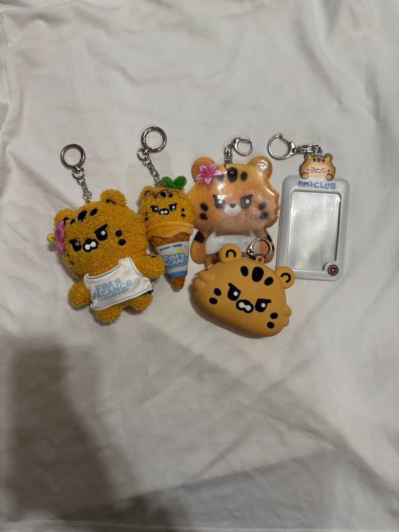 LE SSERAFIMグッズまとめ売り NEWS | LE SSERAFIM Japan official site