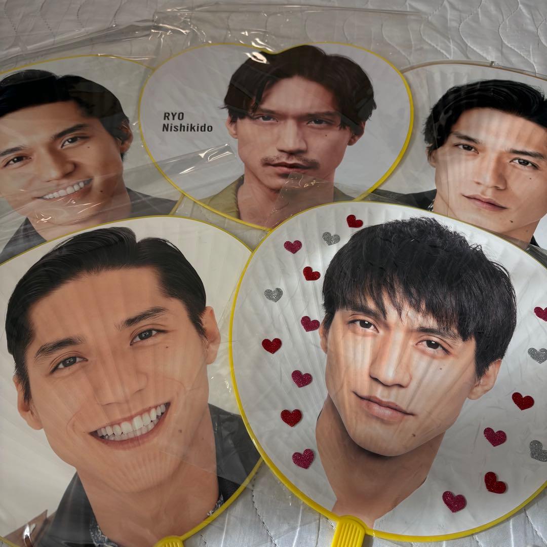 錦戸亮 うちわ 5枚セット - メルカリ