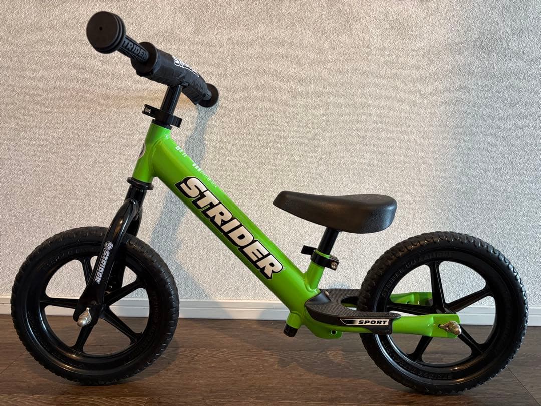 STRIDER バランスバイク グリーン STRIDER ストライダー STRIDER バランスバイク 12インチ グリーン