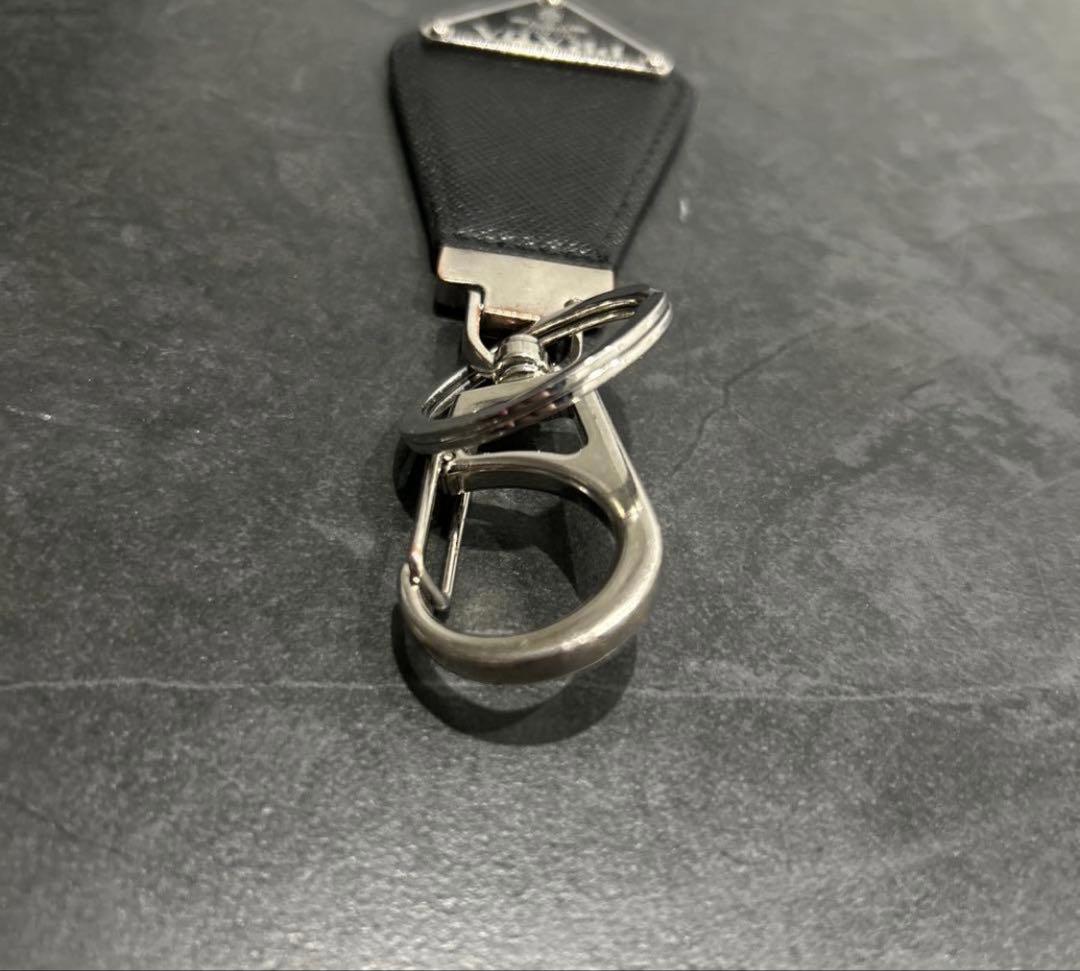 PRADA サフィアーノレザー キーリング 2PP041 ブラック 黒 - メルカリ