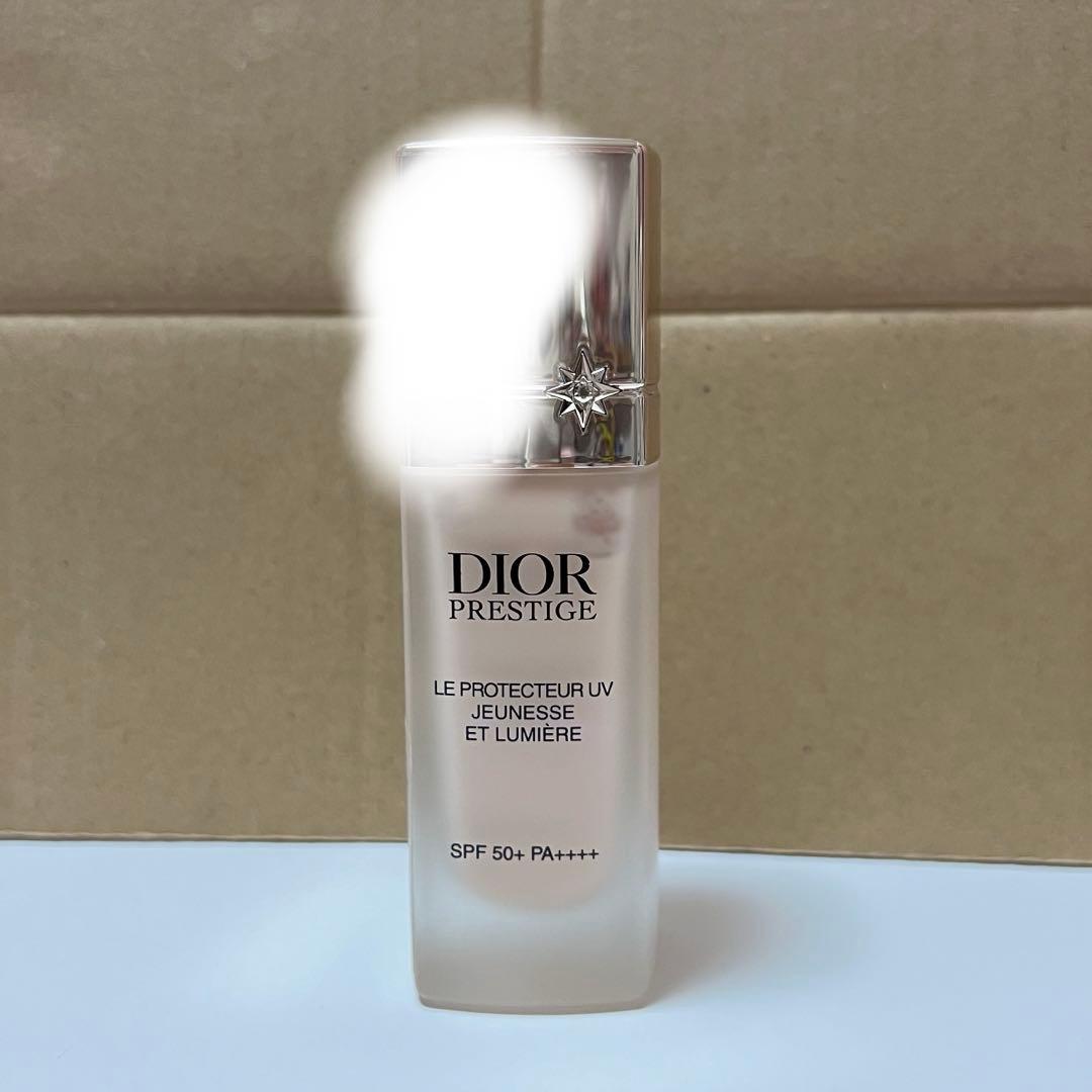 dior プレステージ ホワイトルプロテクター UVルミエール シアーグロウ