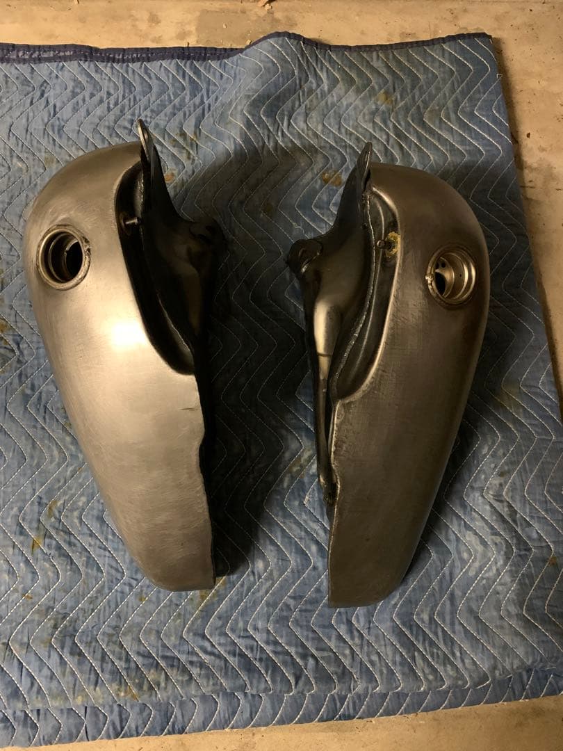 3.5ガロン ファットボブガスタンク　分割タンク