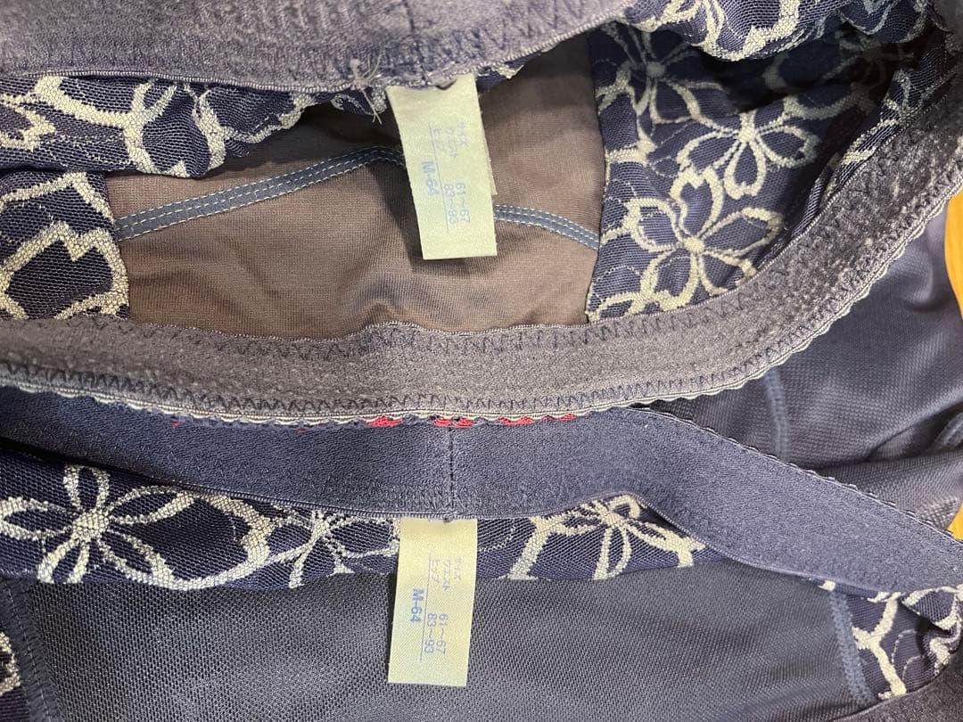 【最終値下げ】美品！アヴァンセサクラ　ロング&ショートガードルM64 2枚セット