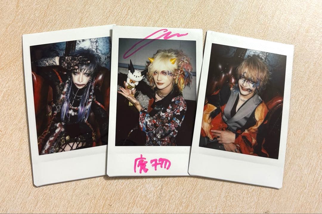 Azavana 獄詩MV撮影チェキ - メルカリ