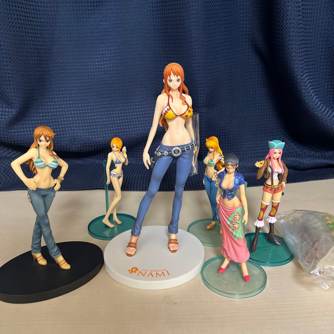 ワンピースフィギュア ナミ ロビン ボニー モネ - メルカリ