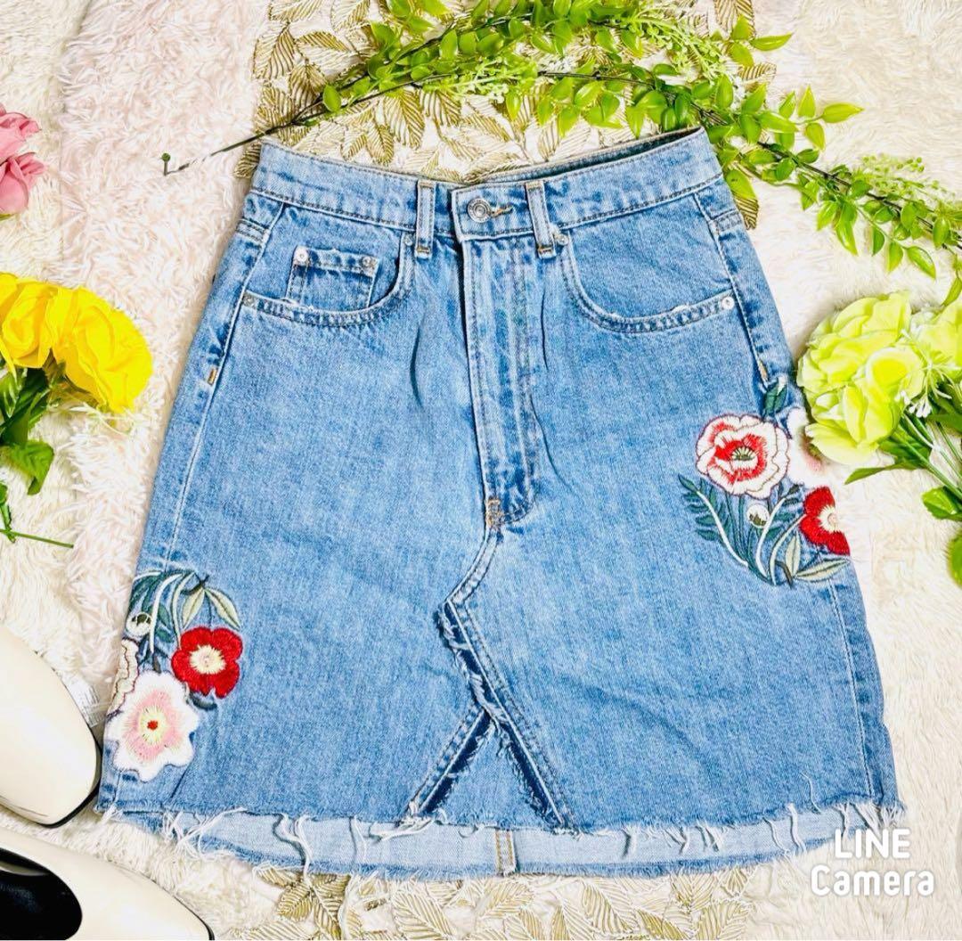 ZARAザラスカート&半袖ニット2点まとめ売り花柄 フラワー刺繍 【M