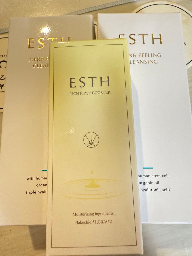 ESTH ハーブピーリングクレンジングジェル　美容液セット
