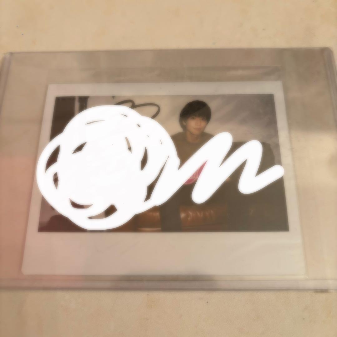 岩田剛典 サイン入りチェキ