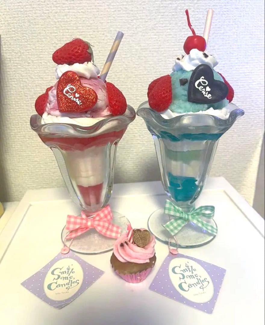 Cerise♡パフェ型キャンドル いちごパフェ&チョコミントパフェ、おまけ Smile me, Candles Bigパフェキャンドル (チョコミント) | 存在感