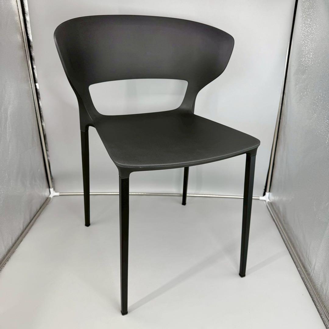 送料込　匿名配送　カッシーナ　コキ　KOKI スタッキングアームチェア　イス ②