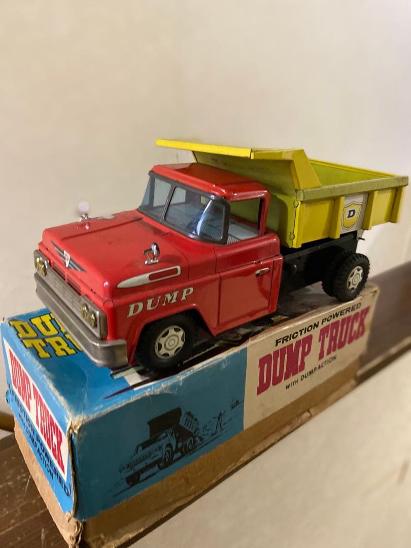 ブリキ玩具箱付き　DAITO フリクションダンプ　ボンネットトラック　昭和レトロ