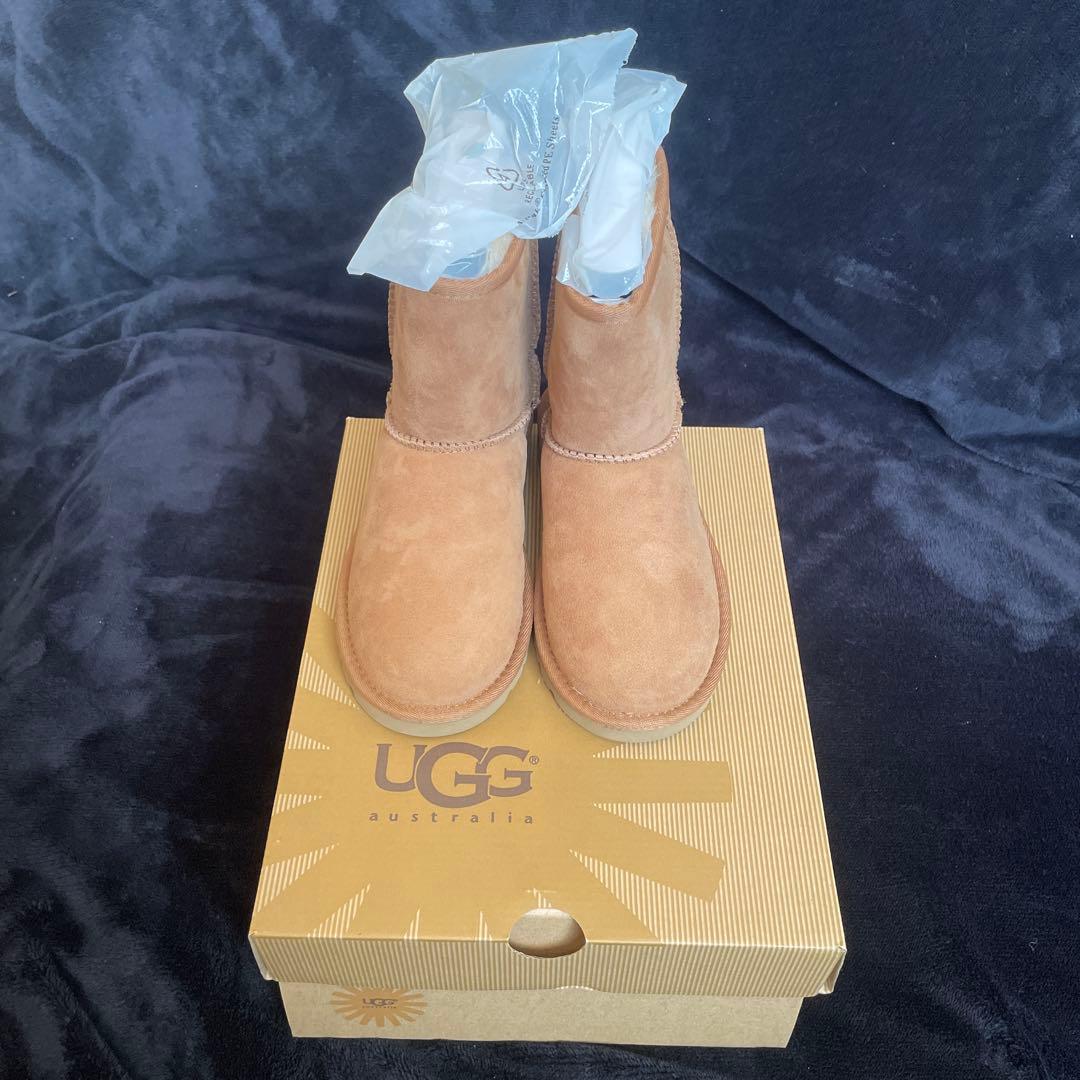 [新品・未使用]UGG ムートンブーツサイズ20cm UGG（アグ） ムートンブーツ クラシック ウルトラ ミニ ニュー ハイツ
