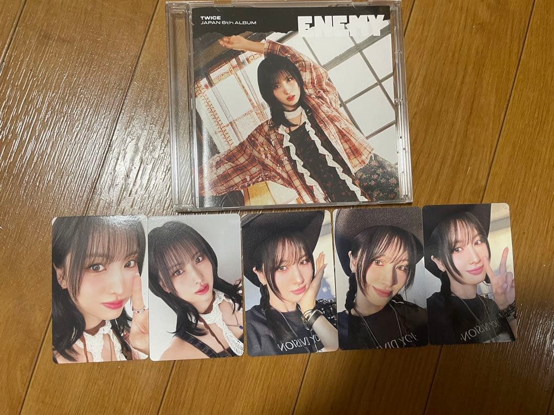 TWICE モモ『ENEMY』ソロ盤トレカ 全5種コンプリート MOMO盤 - メルカリ
