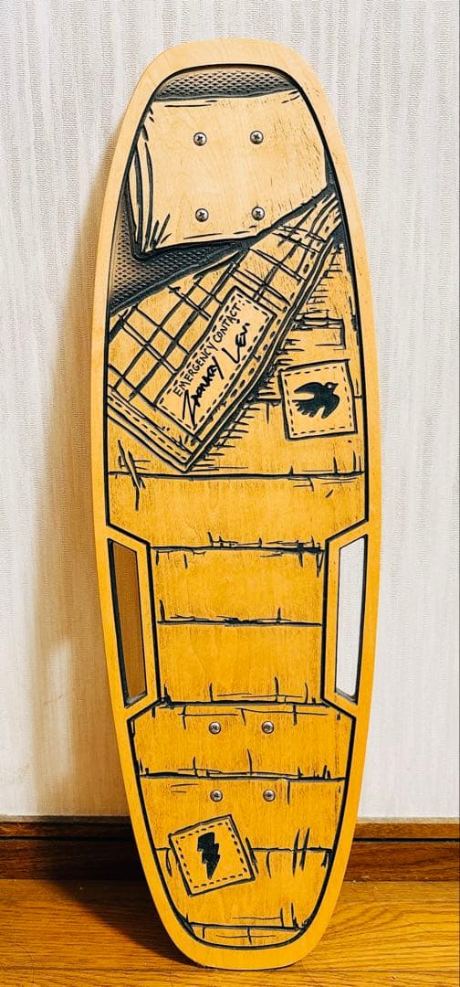 ザッカリーリーヴァイ　スケボー　bear walker スケートボード　マーベル