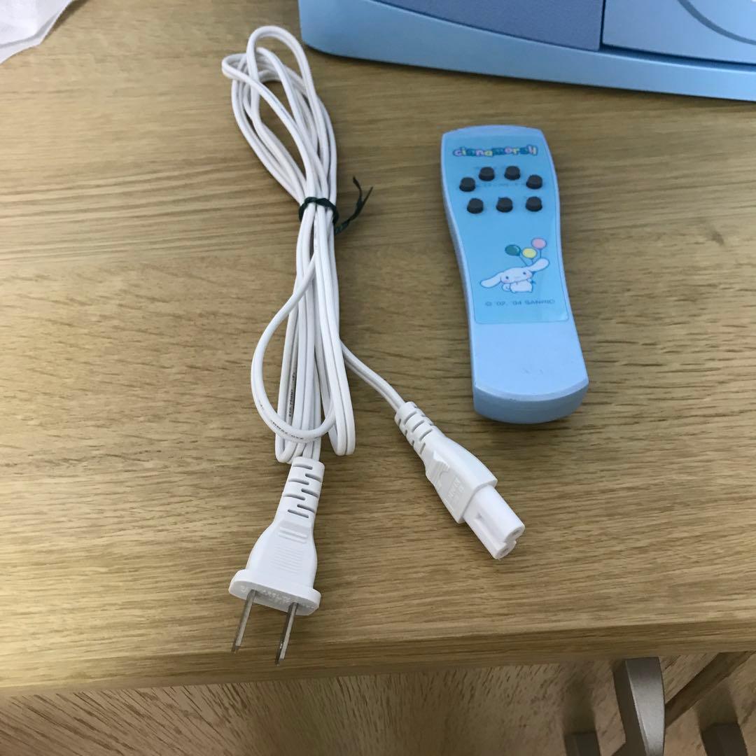 美品］サンリオ シナモロール CDプレーヤー 水色 リモコン付属 説明書