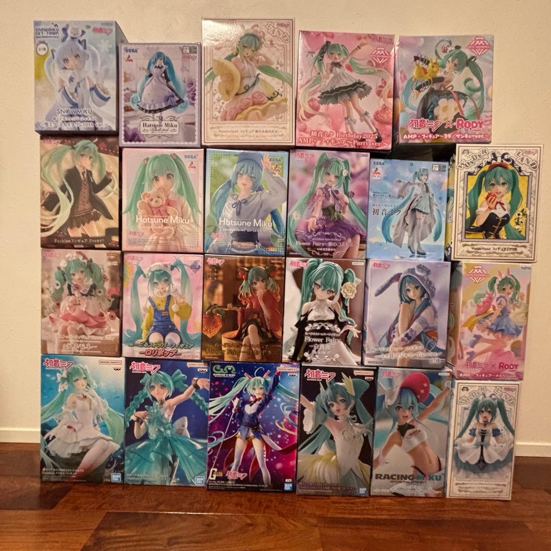 初音ミクプライズまとめ売り！23体鬼灯レアAMPガンダムミク