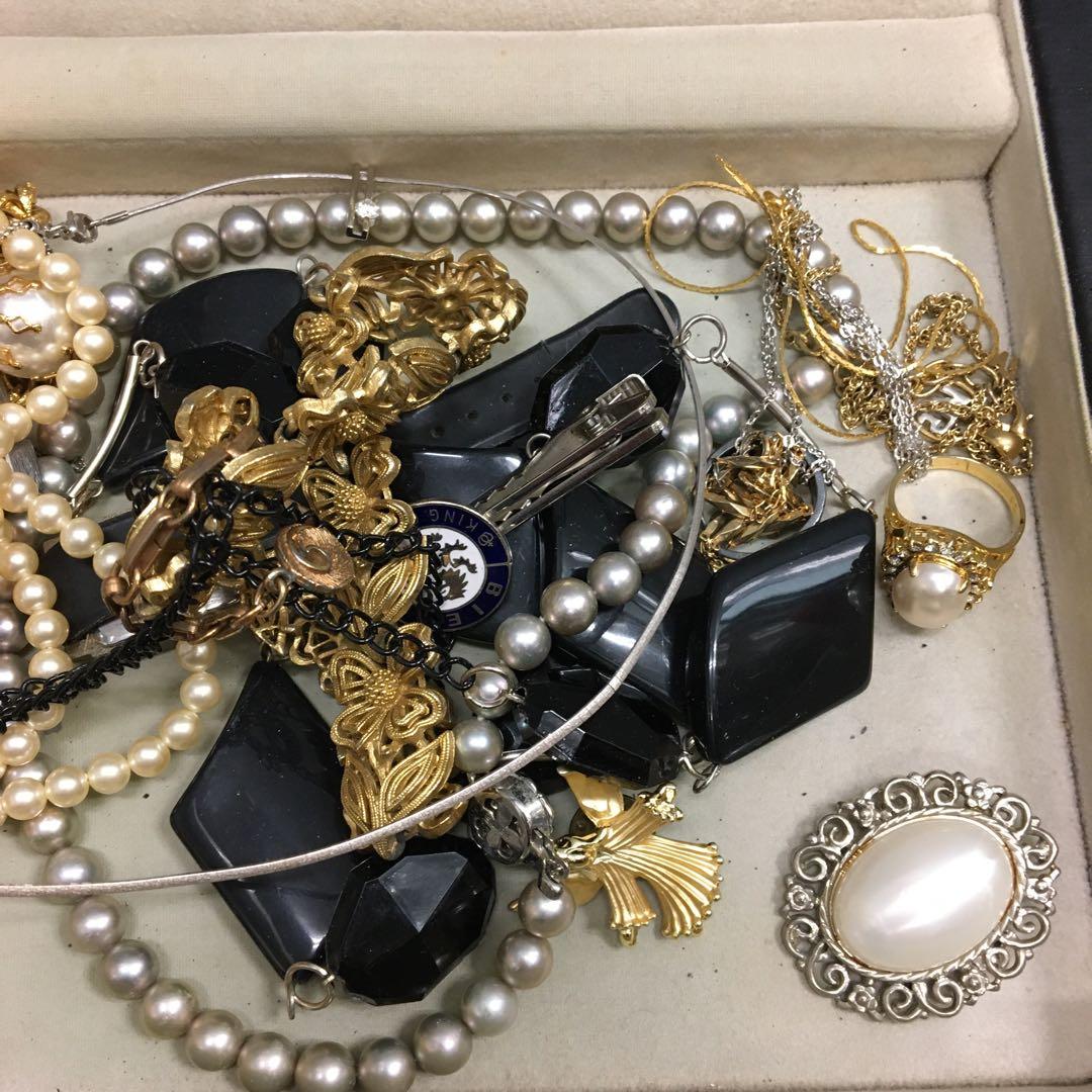 遺品整理品 アクセサリー 時計等 まとめ売り - メルカリ