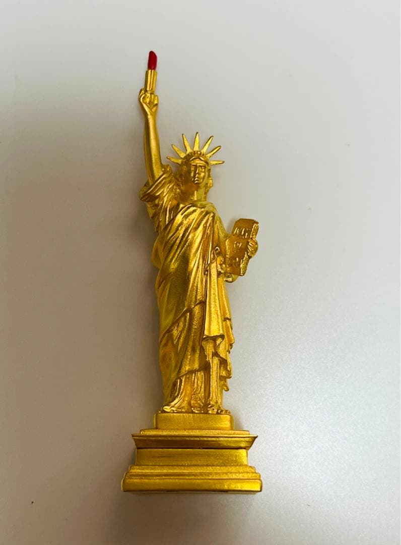 エスティローダー　練り香水　香水ケース　自由の女神像モチーフデザイン