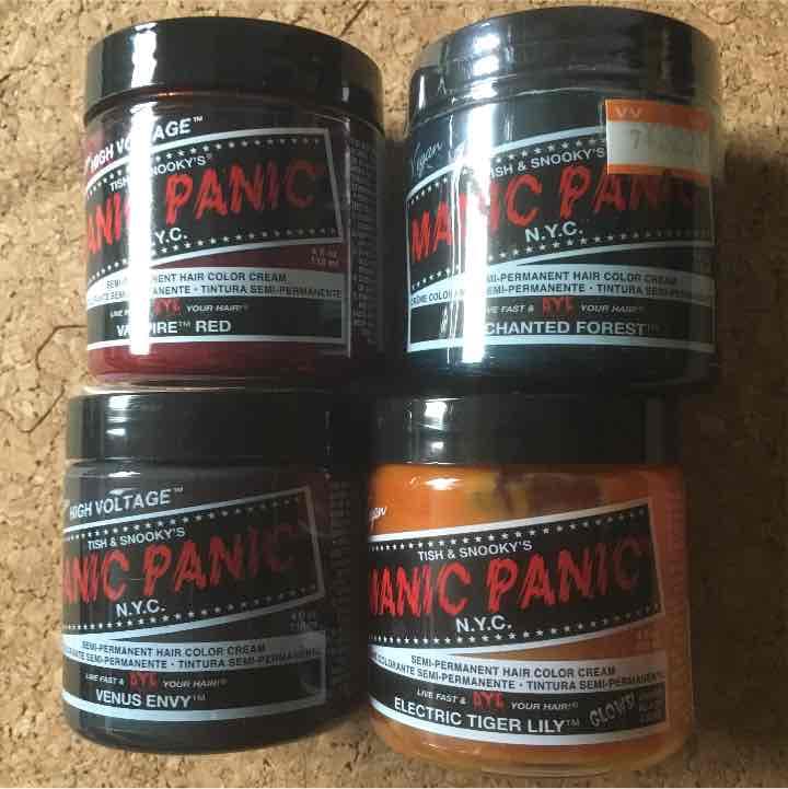マニックパニック ヘアカラートリートメント