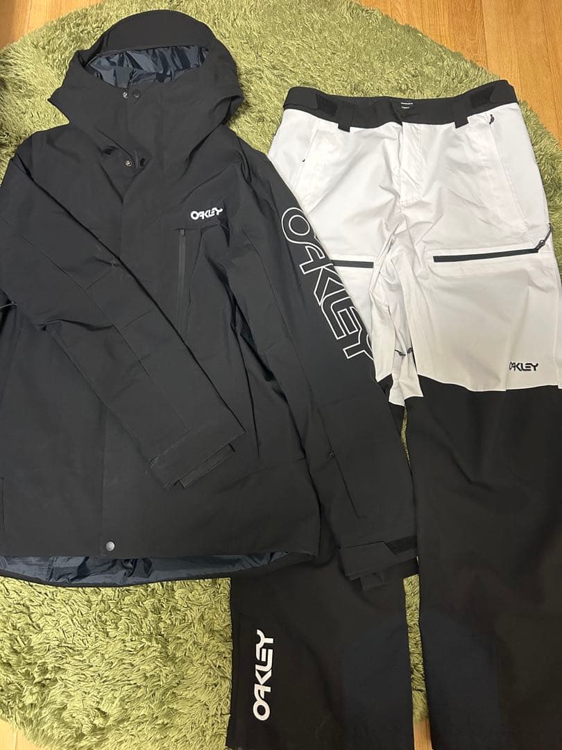 【OAKLEY】スノーボードウェア 上下セット Lサイズ オークリー