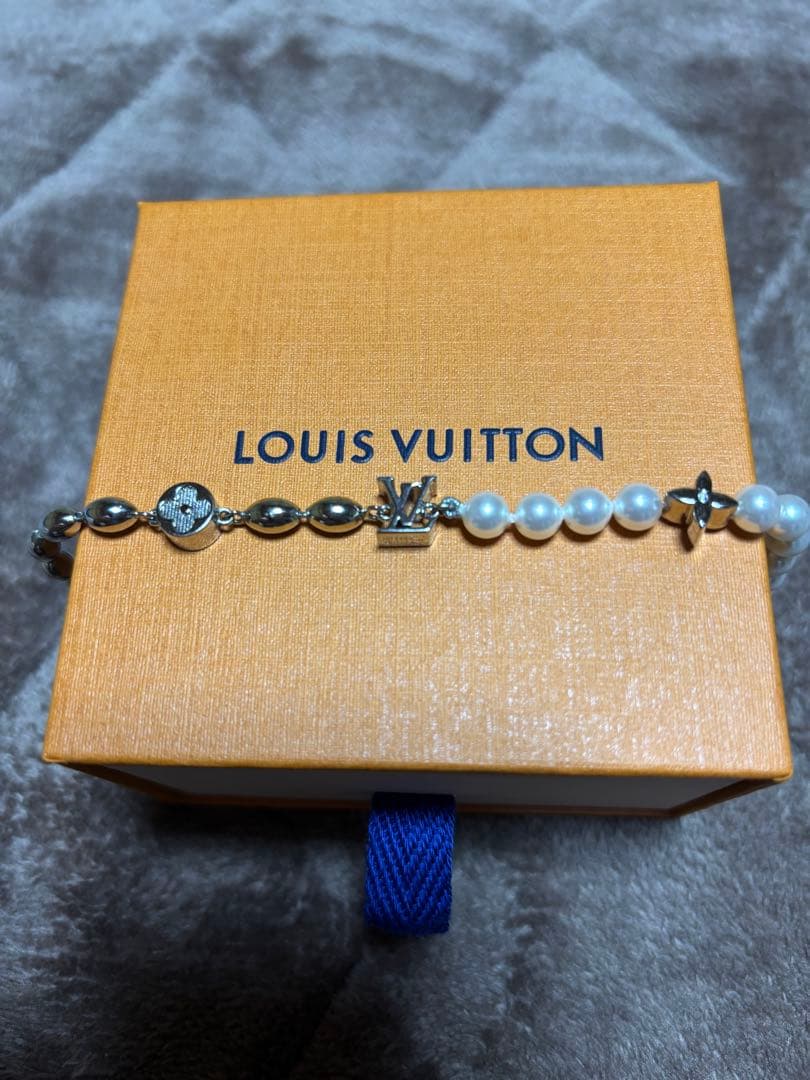 大大大値下げ中！LOUIS VUITTON 平野紫耀着用　パールブレスレット