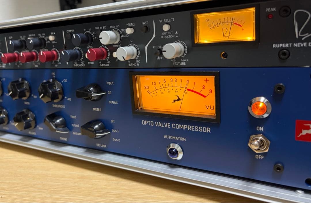 DTM・DAW Antelope Audio A4-1B Antelope Audio A4-1B: High-end Digitally Controlled Tube Compressor