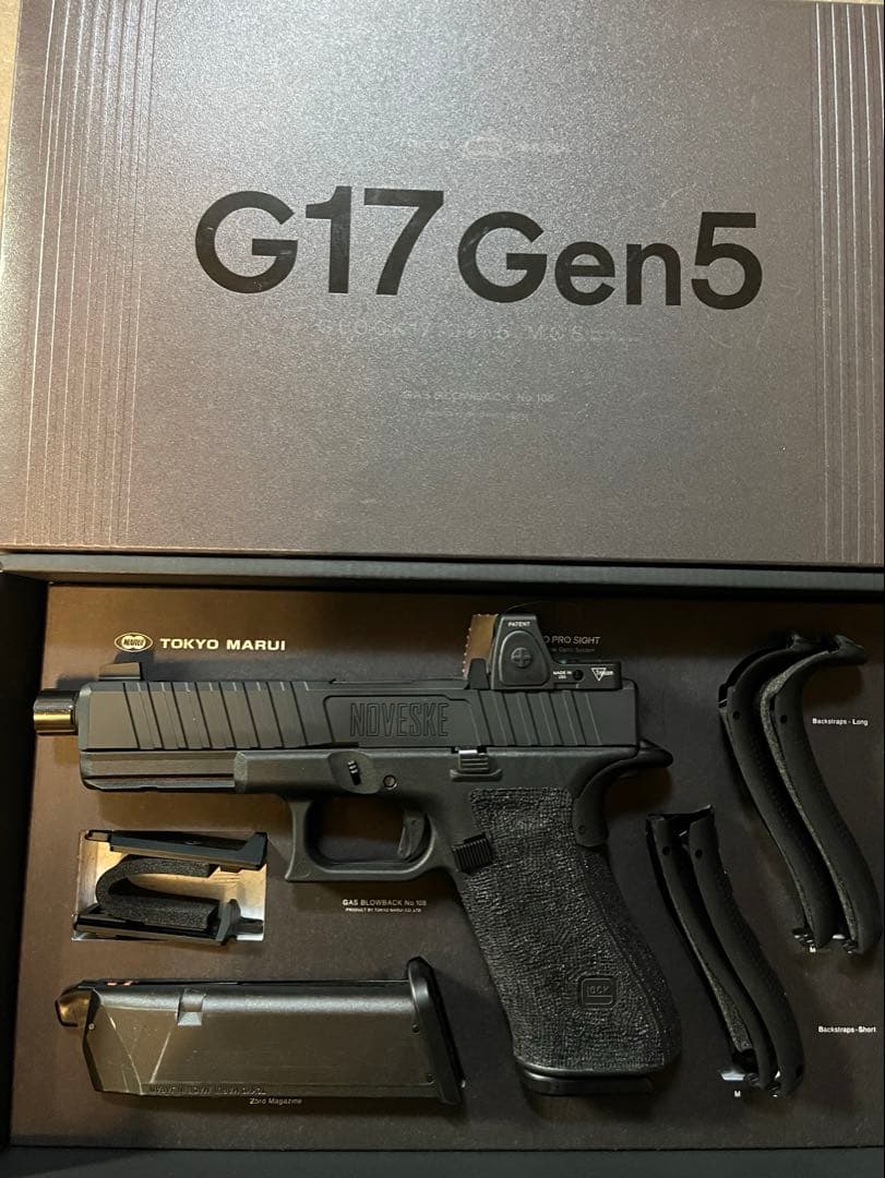 東京マルイ　G17gen5MOS 予備マガジン　RMR付き