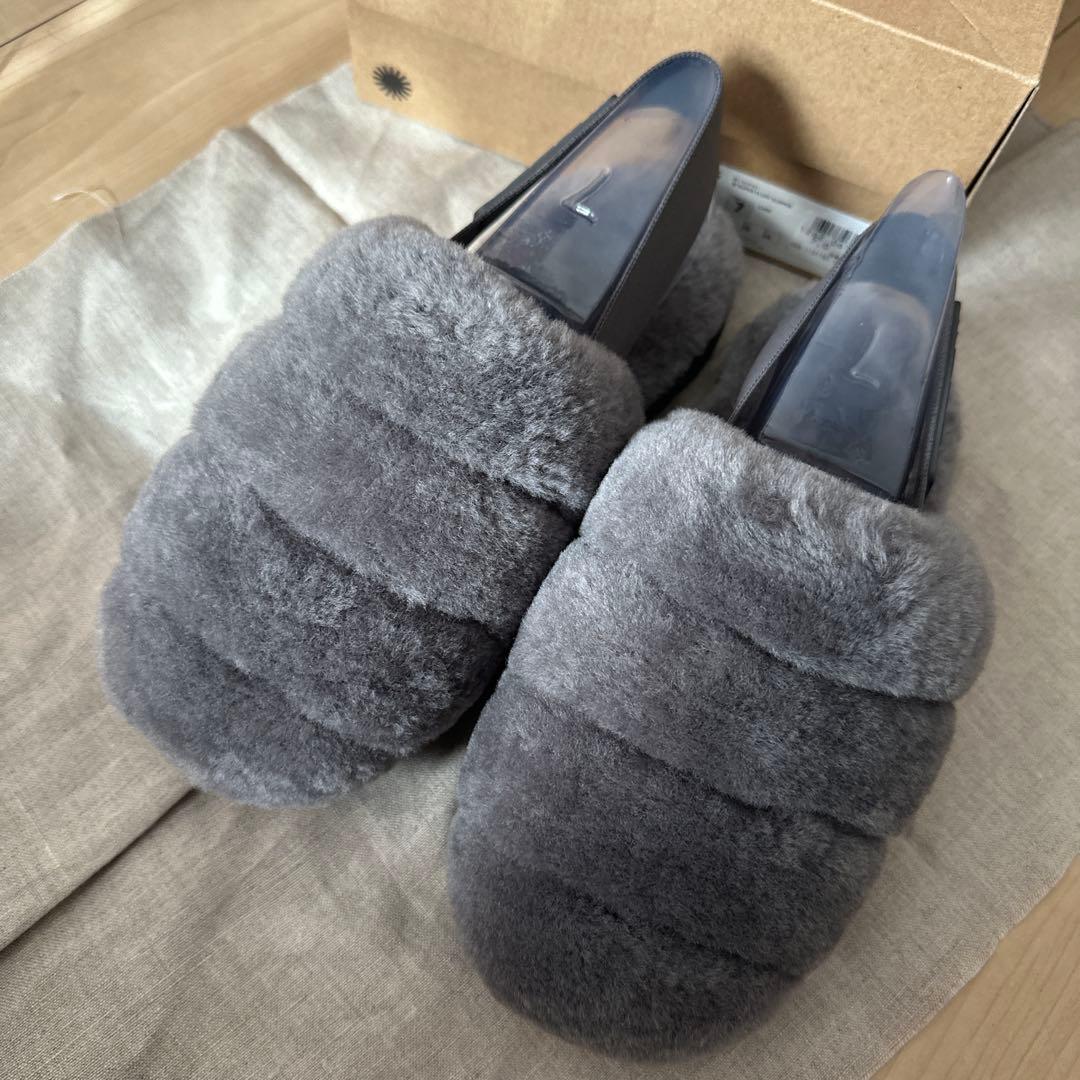 UGG ファーサンダル　シープスキン 楽天市場】アグ フラッフイヤースライド UGG サンダル レディース
