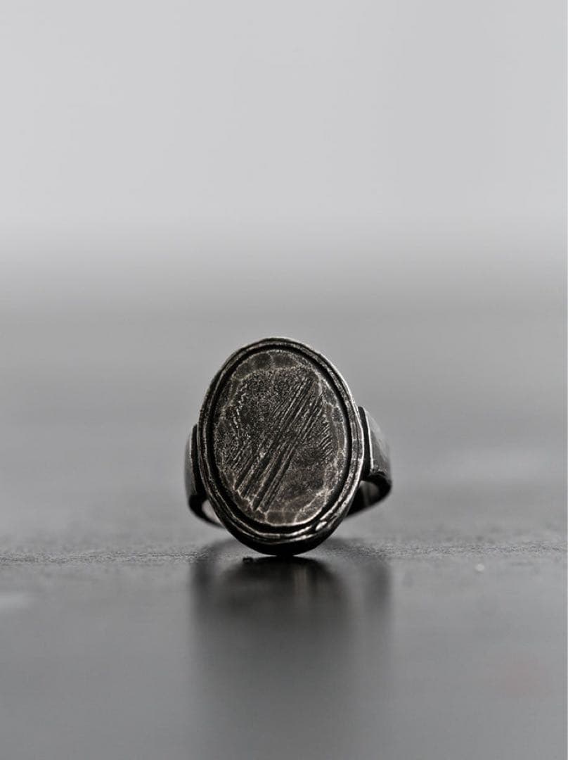 ANN DEMEULEMEESTER SIGN OVAL RING サイズM Ann Demeulemeester/アン ドゥムルメステール通販 | MEDALLION RING