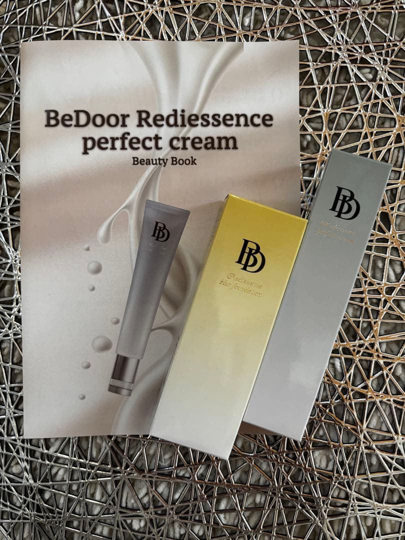 新品　ビドアーレディエッセンスブラーファンデーション&パーフェクトクリーム