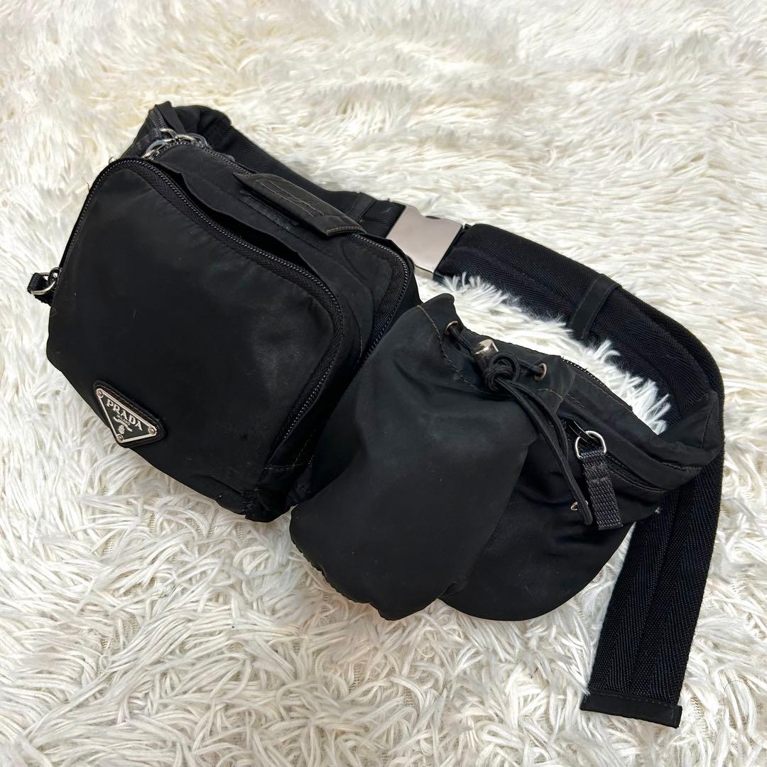 希少　PRADA ボディバッグ　ショルダーバッグ　巾着　ナイロン　三角ロゴ　黒